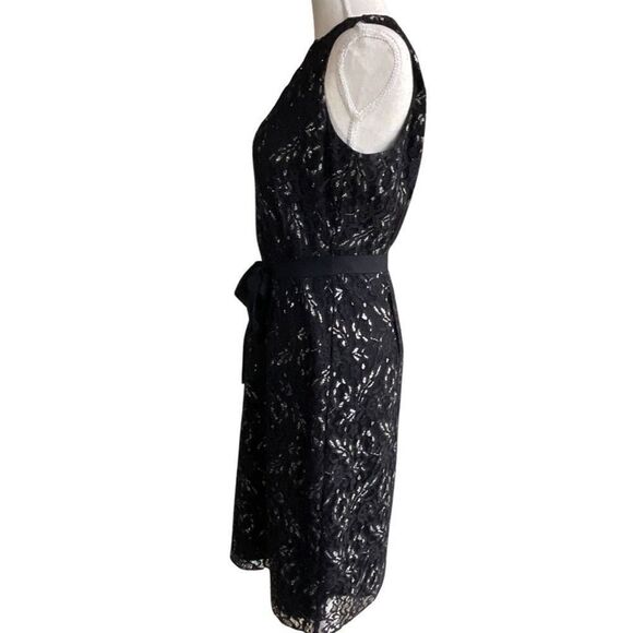 TAHARI Navy Blue Lace w/ Metallic accented Dress w/ matching tie belt - Picture 5 of 7